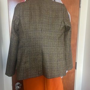 Gorgeous Nine West gold coat